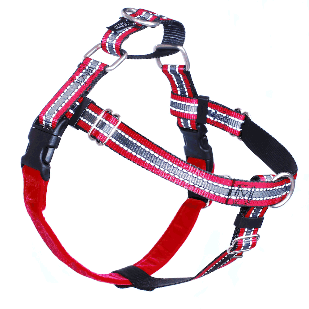 Freedom No Pull Dog Harness Reflective Red (Medium 1.6cm)